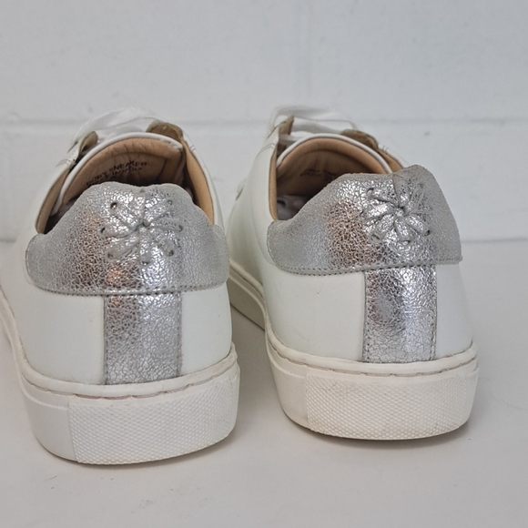 Elegant White and Silver Women's Sneakers - Picture 3 of 15